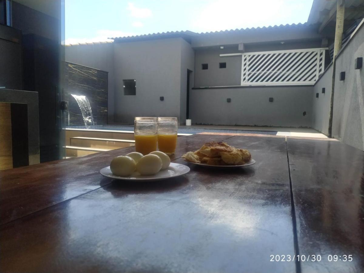 Casa Com Piscina Em Boraceia *