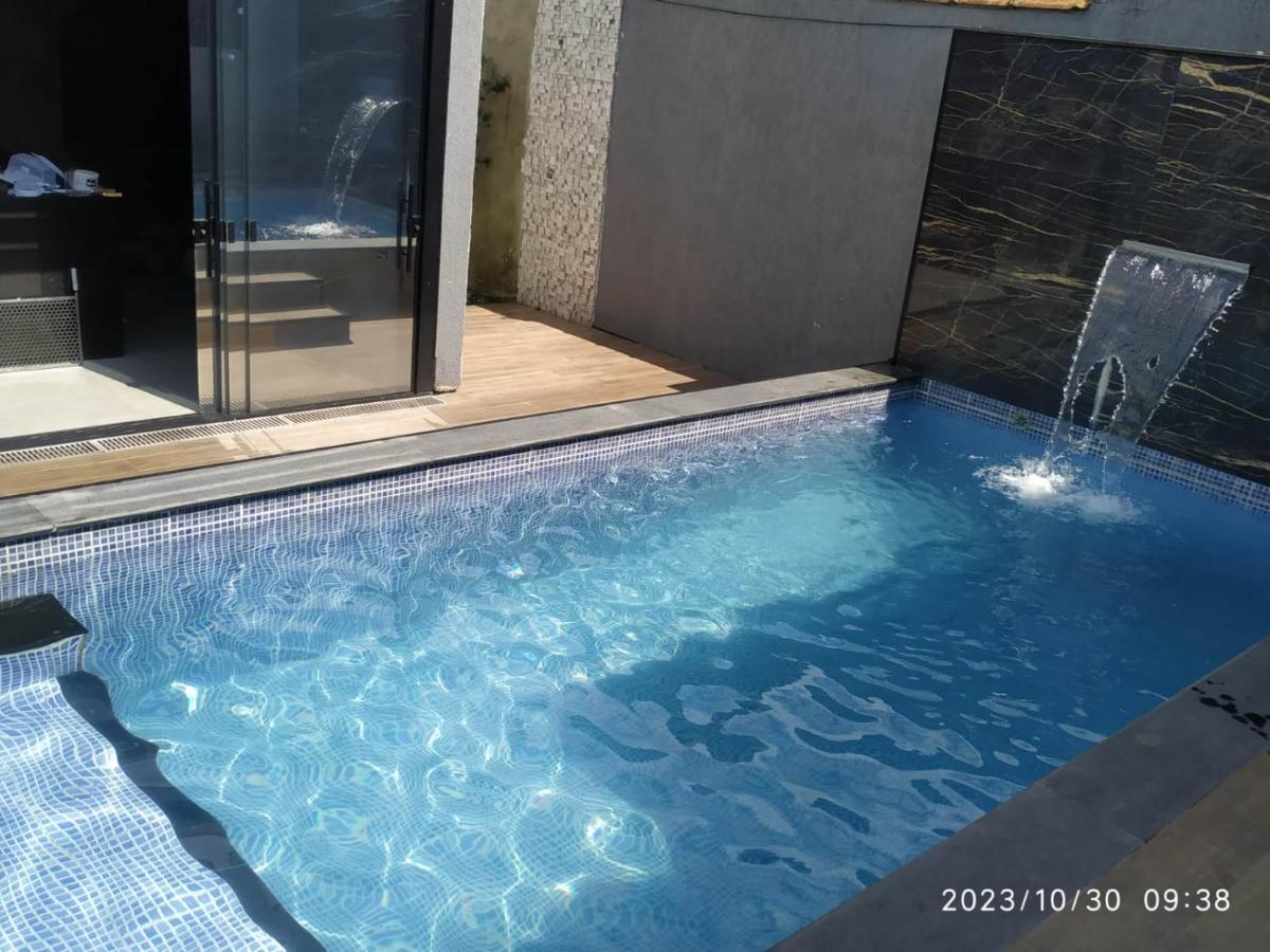 Casa Com Piscina Em Boraceia